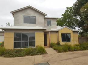 Wyndham Luxury - Free Wifi and Netflix, Cowes